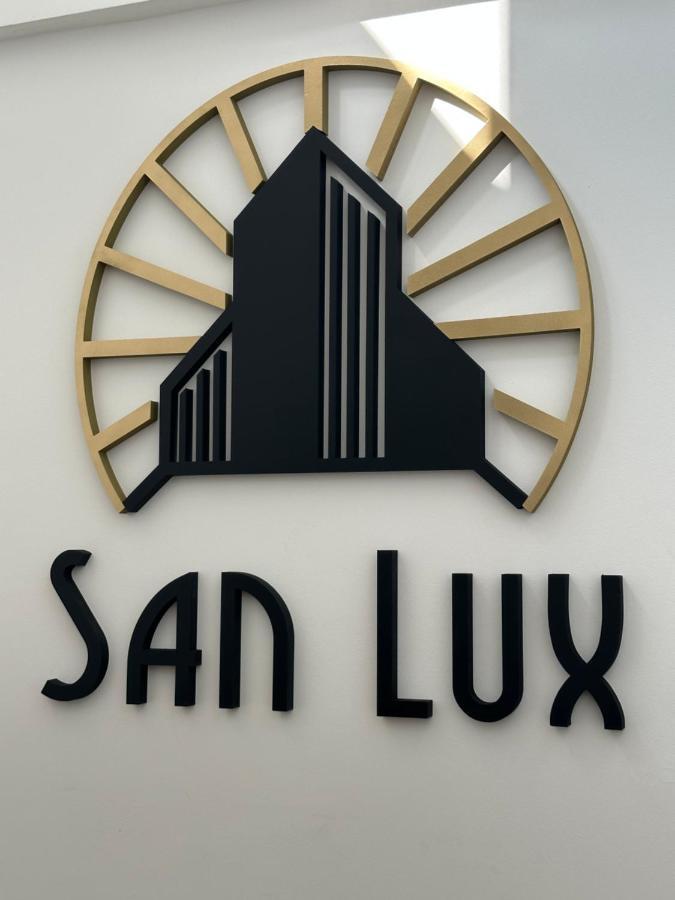 San Lux Dunavska Novi Sad Exterior foto