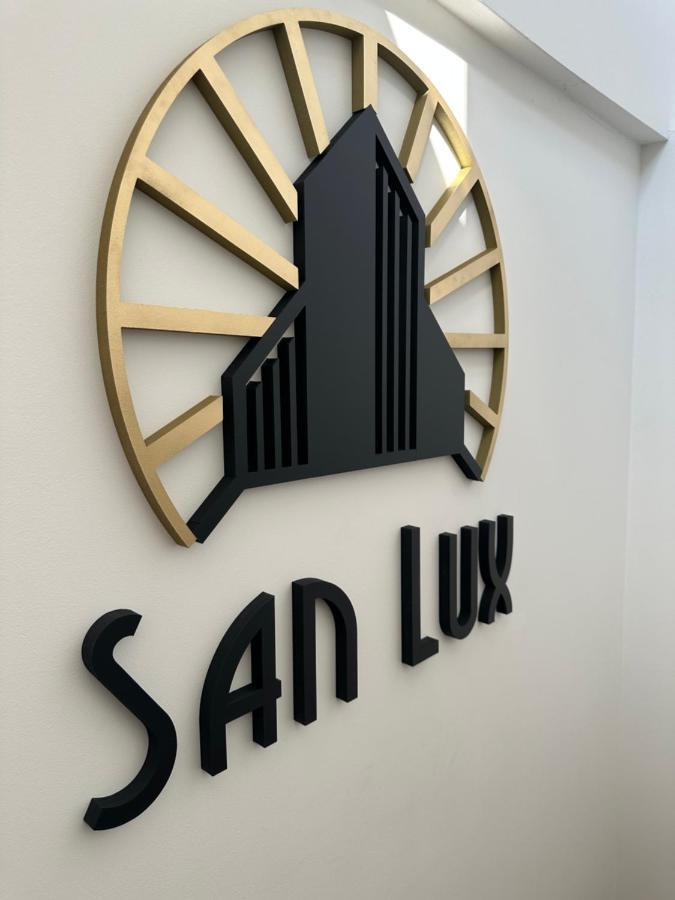 San Lux Dunavska Novi Sad Exterior foto